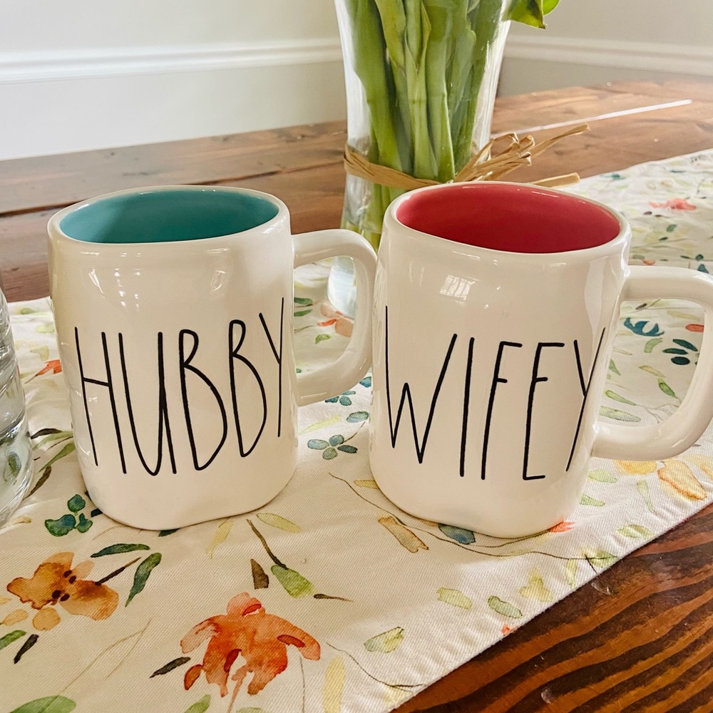 Rae Dunn Hubby & Wifey Mug Sey